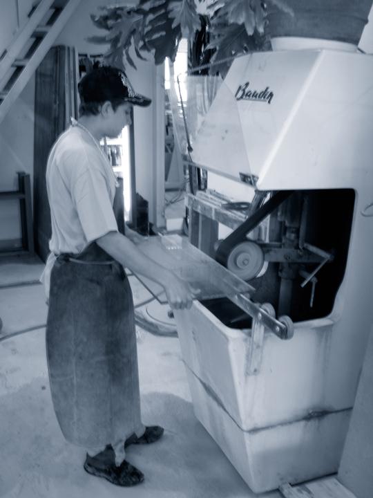 Werkstatt und Maschinen der Glaserei Piccini in Obfelden
